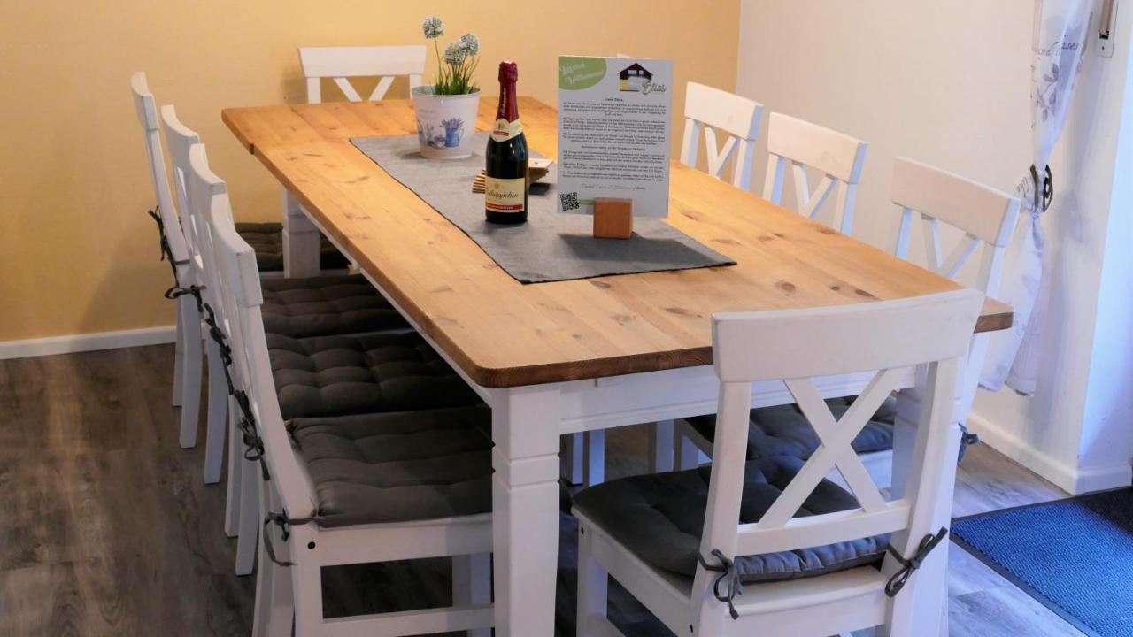 Helles Ferienhaus Im Landhausstil Fuer Bis Zu 10 Personen Frielendorf ภายนอก รูปภาพ