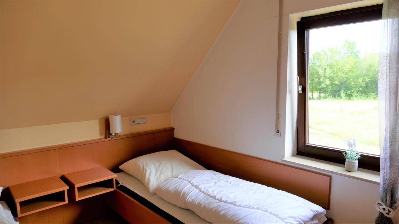 Helles Ferienhaus Im Landhausstil Fuer Bis Zu 10 Personen Frielendorf ภายนอก รูปภาพ