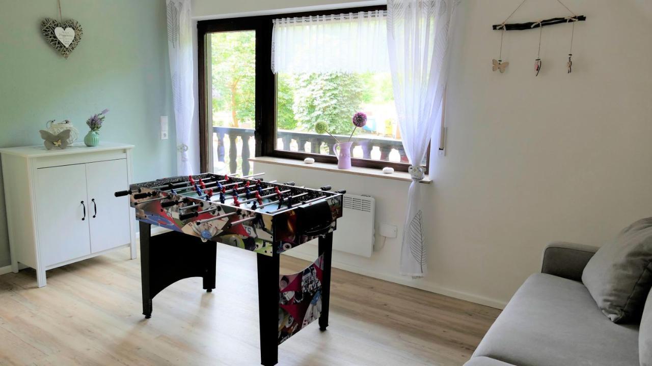 Helles Ferienhaus Im Landhausstil Fuer Bis Zu 10 Personen Frielendorf ภายนอก รูปภาพ